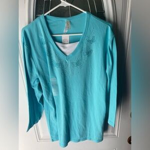 NWT-Chic Turquoise V-Neck Long Sleeve Top